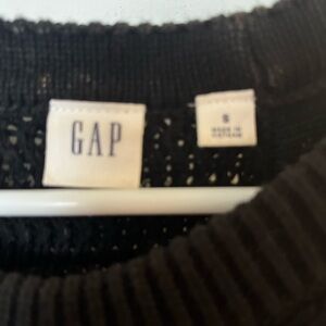GAP Black Sweater